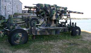 10,5 cm luftv&auml;rnskanon m/1942